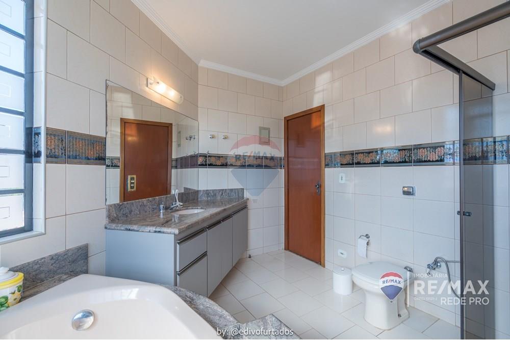 Casa de Condomínio - Alugar - Vinhedo , São Paulo - EDI09180EDIVO FURTADO SILVA - RG98002306022 SSPCE - REMAX REDE PRO - 690541093-135 - MARAMBAIA - PAULO MODULO.jpg - 690541093-135