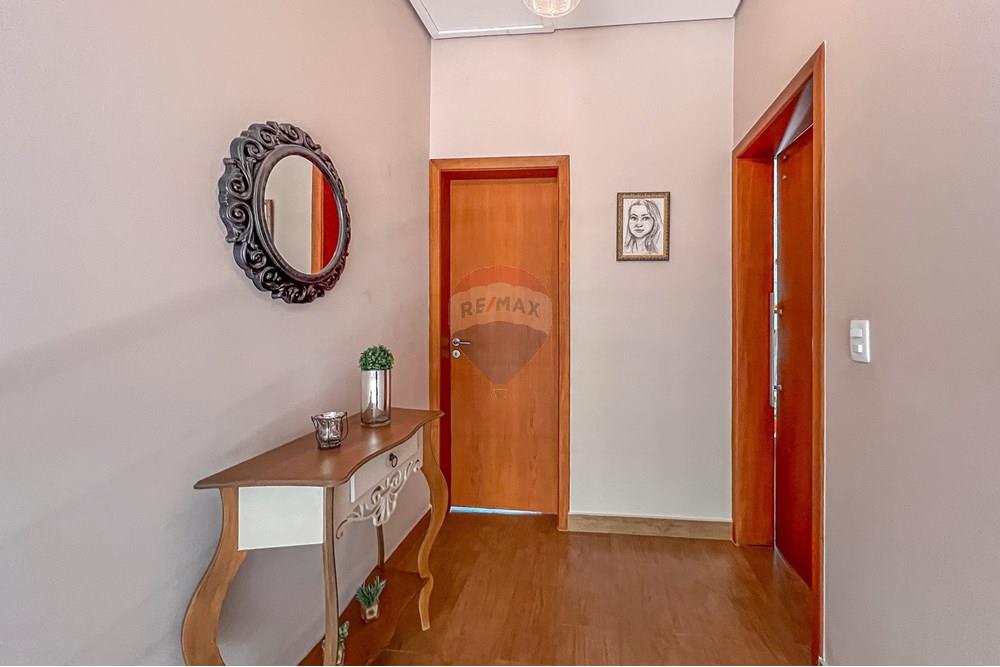 Casa de Condomínio - Venda - Atibaia , São Paulo - Hall dormito 1.jpg - Layout aberto - 690471166-1