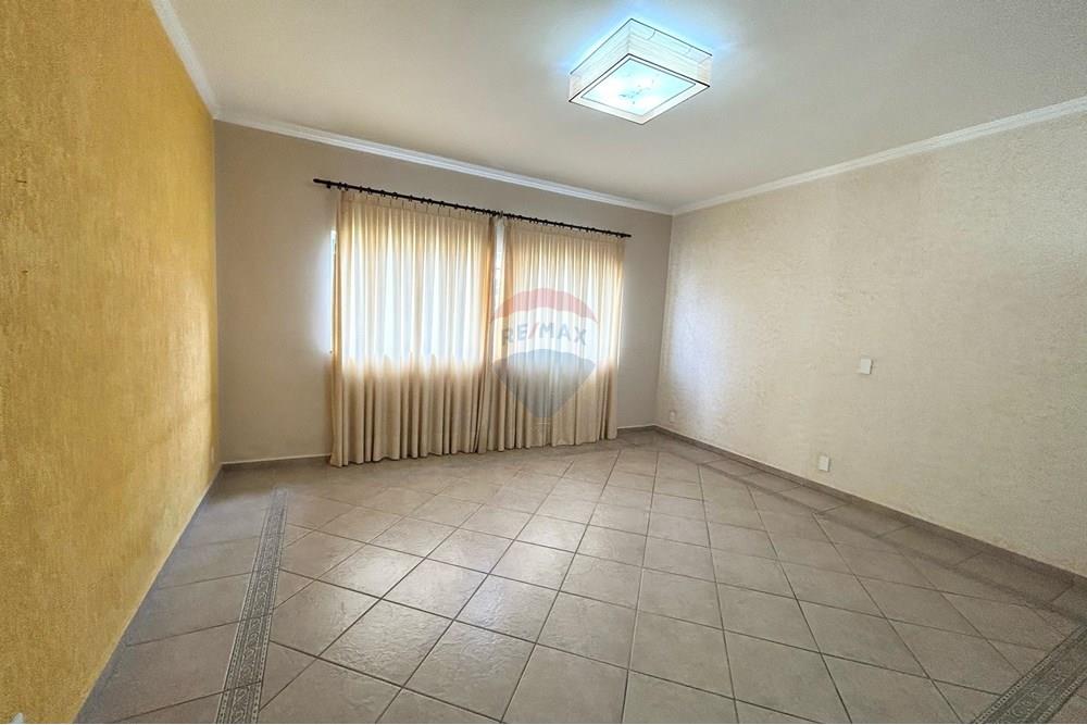 Casa - Alugar - Bragança Paulista , São Paulo - WhatsApp Image 2025-04-17 at 14.57.33 (1).jpeg - Sala de jantar - 690041099-6