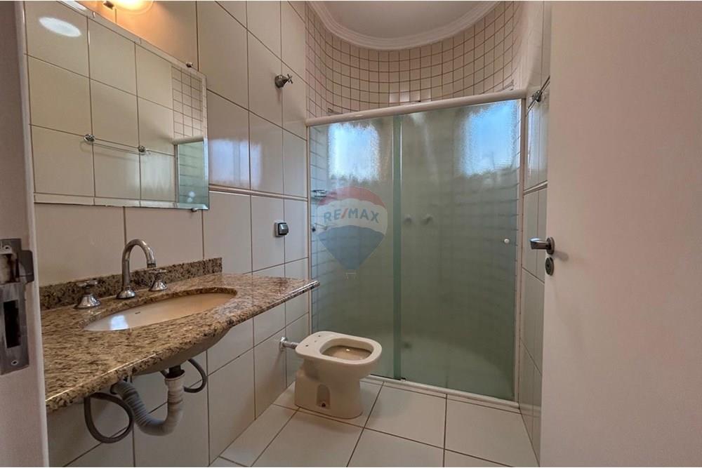 Casa de Condomínio - Alugar - Valinhos , São Paulo - WhatsApp Image 2025-07-25 at 10.54.40 (12).jpeg - Banheiro - 690851090-55