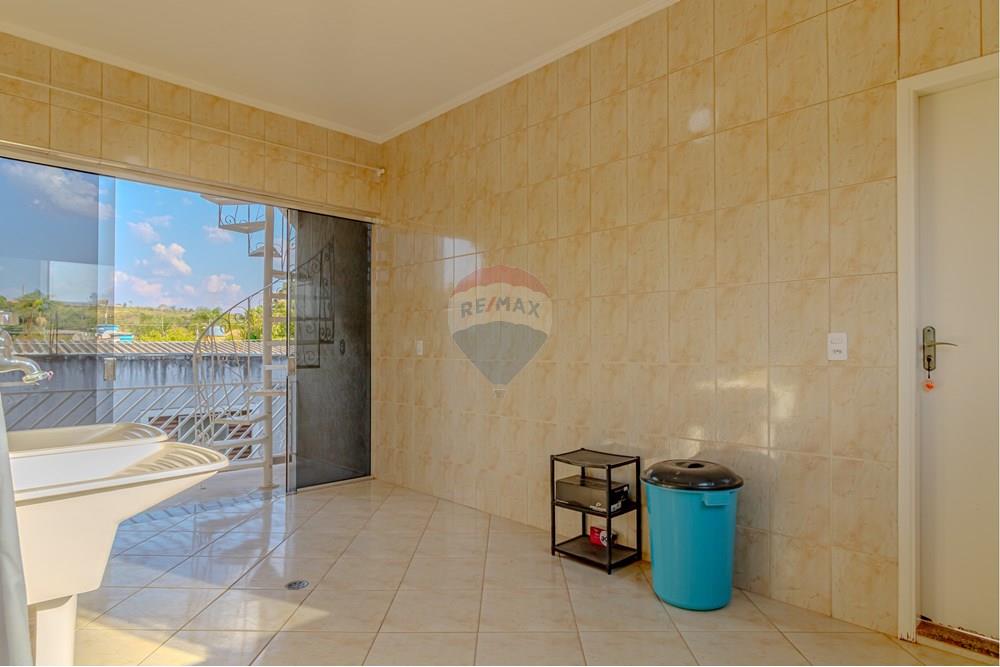 Casa - Venda - Atibaia , São Paulo - RINF-35.jpg - 690921046-43