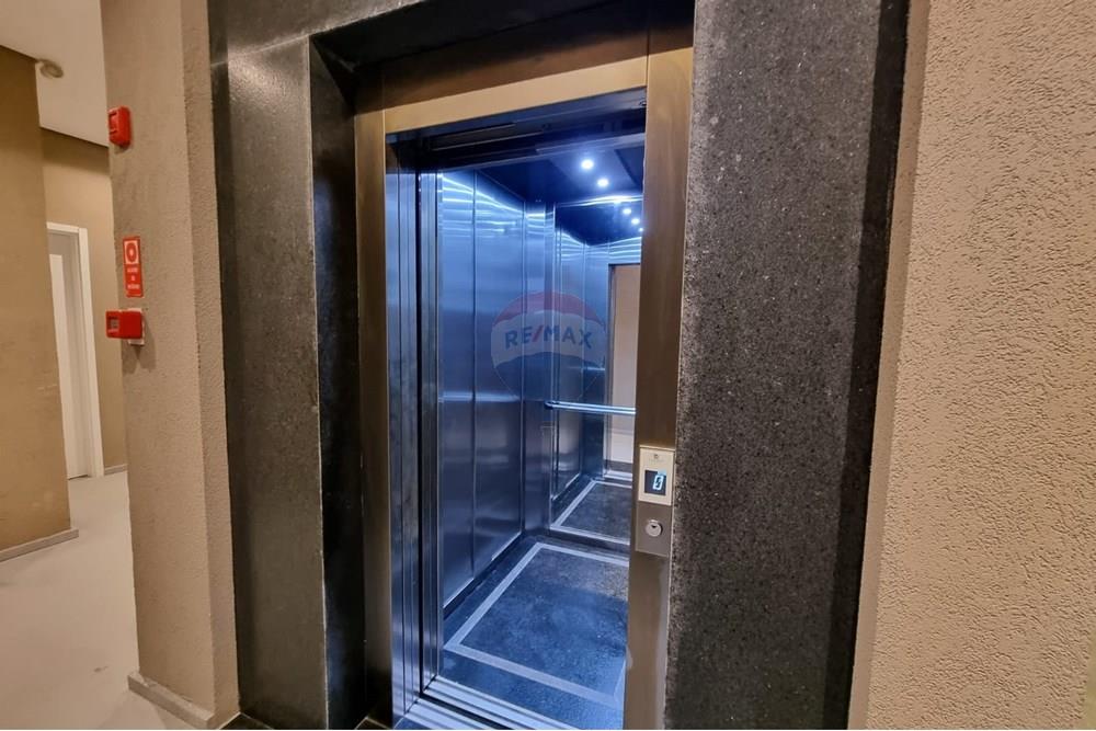 Cj. Comercial/ Sala - Alugar - Bragança Paulista , São Paulo - sala 102 elevador .jpg - 690041051-60