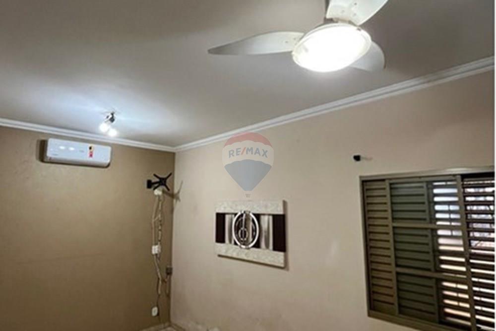 Casa - Venda - Araraquara , São Paulo - WhatsApp Image 2025-05-06 at 14.23.01 (2).jpeg - 690151080-3