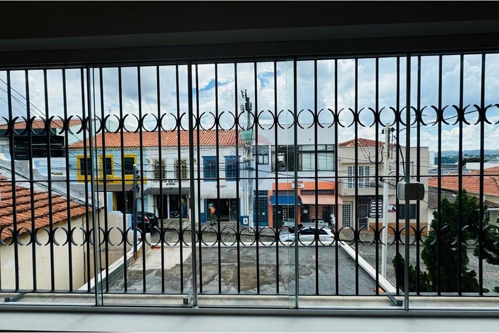 Casa Comercial - Alugar - Atibaia , São Paulo - 5152e805-a706-4af7-969f-90a6f6f2fbb7.JPG - 690921099-5