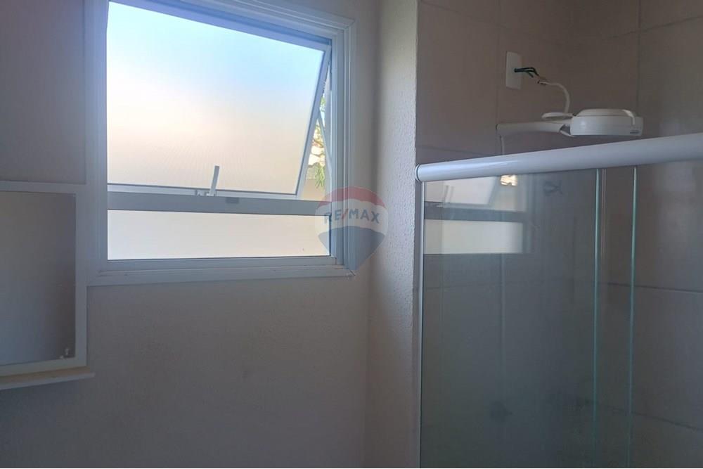 Casa à venda com 2 quartos, 45m² - Foto 14