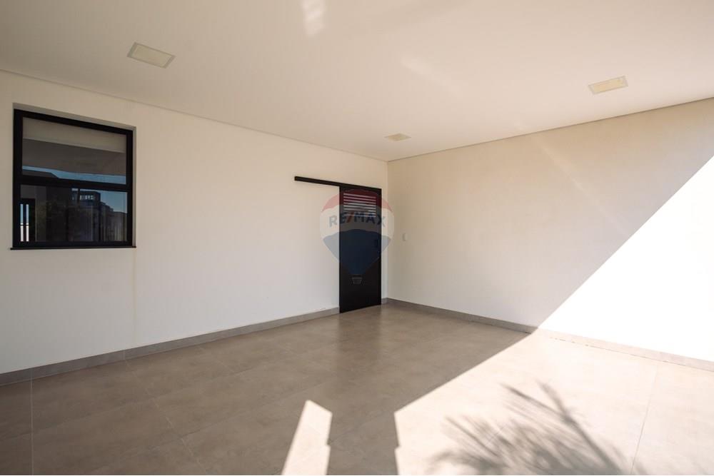 Casa de Condomínio - Venda - Salto , São Paulo - IMG_9838.jpg - Garagem - 690471123-99