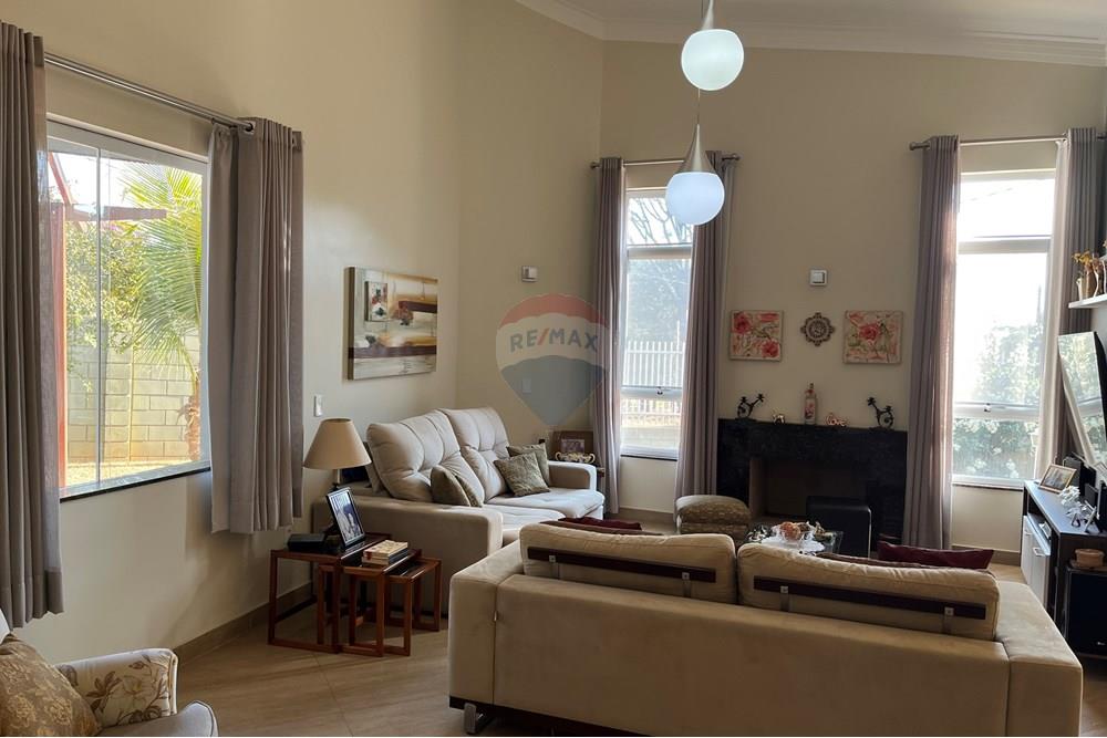 Chácara / Sítio / Fazenda - Venda - Cosmópolis , São Paulo - sala de estar 2.JPG - 690511309-2