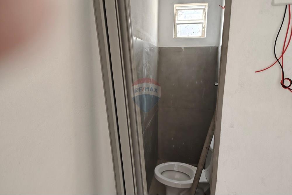 Kitnet - Alugar - Cosmópolis , São Paulo - IMG_20250429_134718257_HDR.jpg - Banheiro - 690831047-362