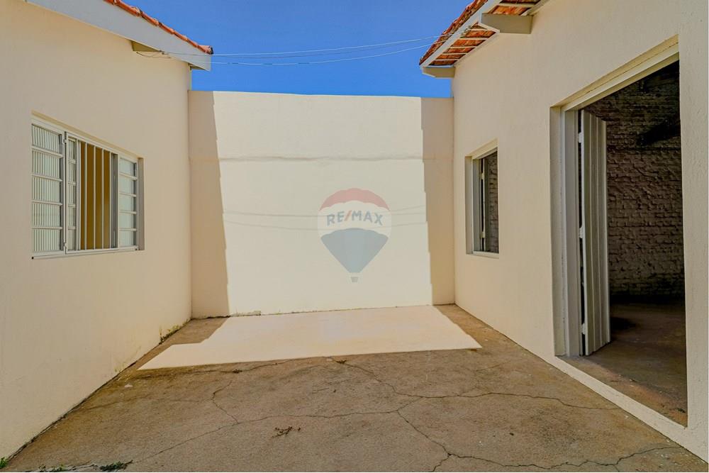 Casa Comercial - Alugar - Atibaia , São Paulo - RVIVA-153.jpg - Quintal - 690471095-17