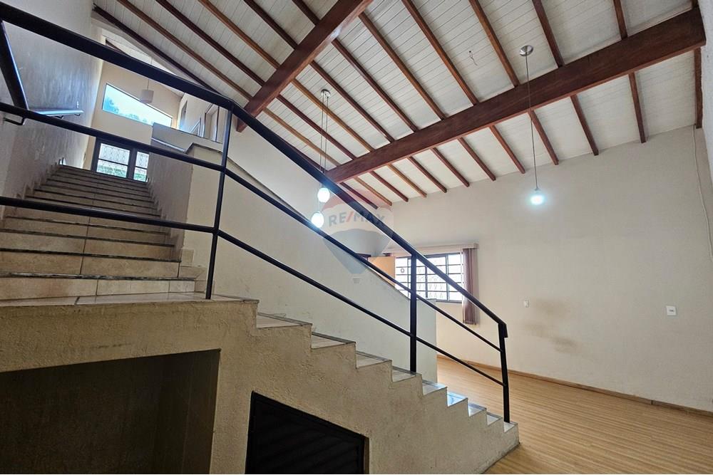 Sobrado - Alugar - Itapira , São Paulo - 20250319_171206.jpg - Corredor - 690291048-57