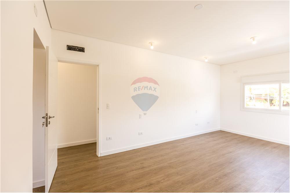 Sobrado - Venda - Atibaia , São Paulo - SUITE MASTER 2 - Suite - 690471020-49