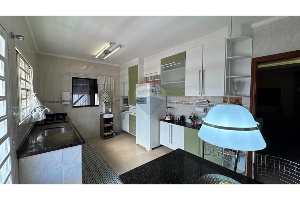 Casa - Venda - Bragança Paulista , São Paulo - DJI_20250630_120203_028.jpg - Cozinha - 690041040-57