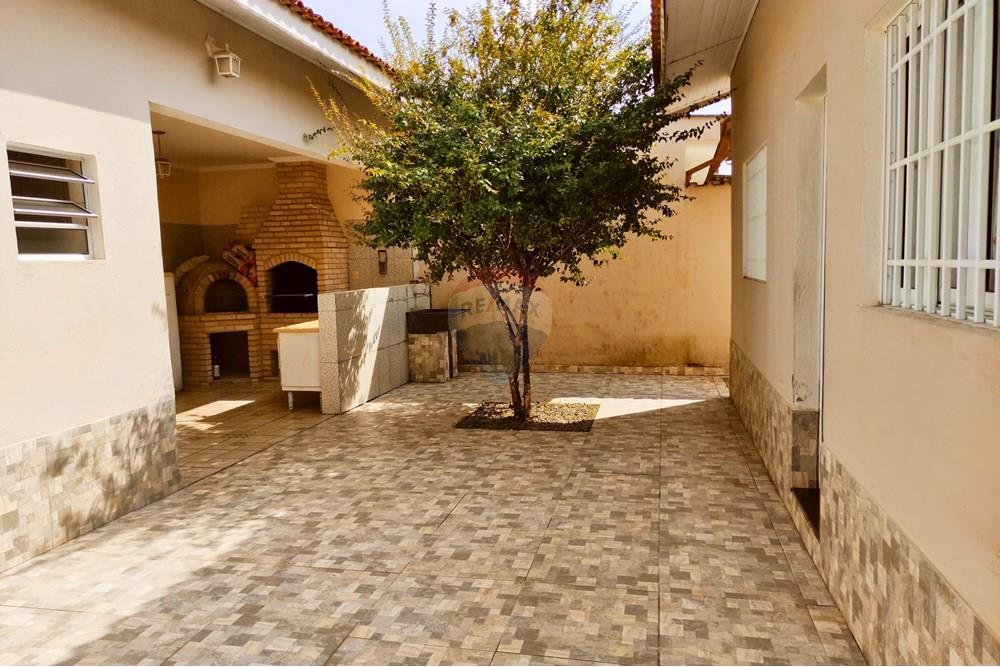 Casa - Venda - Bertioga , São Paulo - Casa_3_quartos_a_venda_na_vista_Linda_bertioga_remax_690341011-5_23_ corretora_cleidinice_dias.jpg - Quintal - 690341002-172