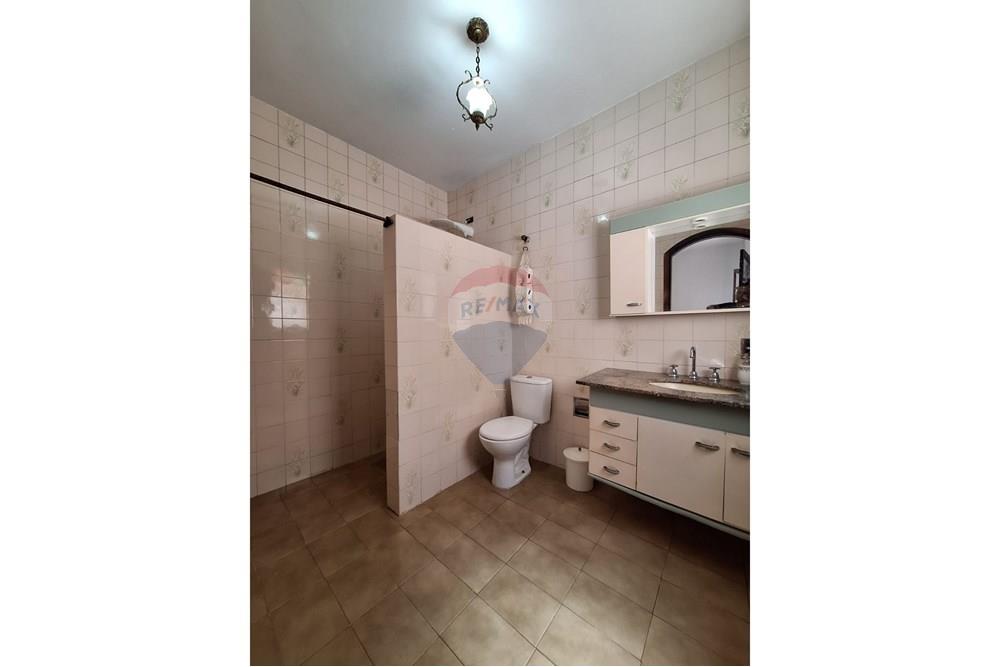Casa - Venda - Bertioga , São Paulo - casa-com-3-quartos-edicula-a-venda-no-indaia -bertioga-remaxvistalinda-690341014-17-corretora-paulajacometti-FOTO-7-banheiro.jpe - Banheiro - 690341014-17