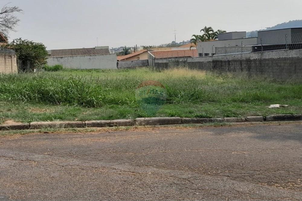 Terreno - Venda - Vinhedo , São Paulo - 1fee6ec3-c218-4b77-999a-31838b296c46.jpeg - 690541093-136