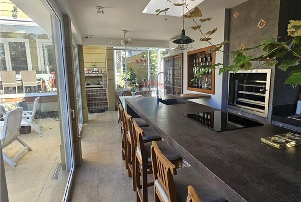 Casa de Condomínio - Alugar - Valinhos , São Paulo - f7b1a3b5-92a5-4a33-bac6-f19f2e3af974.jpeg - 690851013-265