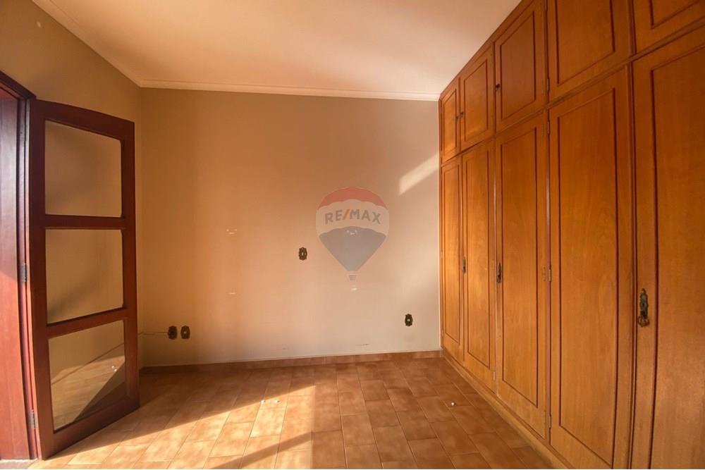 Casa - Venda - Águas de Lindóia , São Paulo - WhatsApp Image 2025-09-27 at 11.34.33 (1).jpeg - 690291077-281