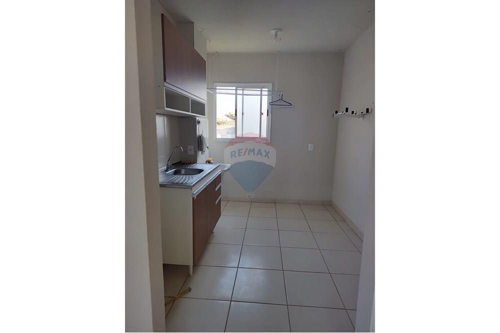 Casa à venda com 2 quartos, 45m² - Foto 10