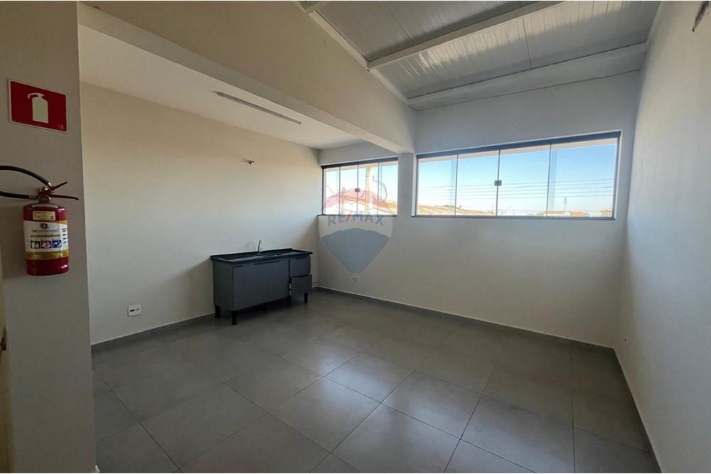 Cj. Comercial/ Sala - Alugar - Rio Claro , São Paulo - WhatsApp Image 2025-05-21 at 10.10.25.jpeg - 690901006-44