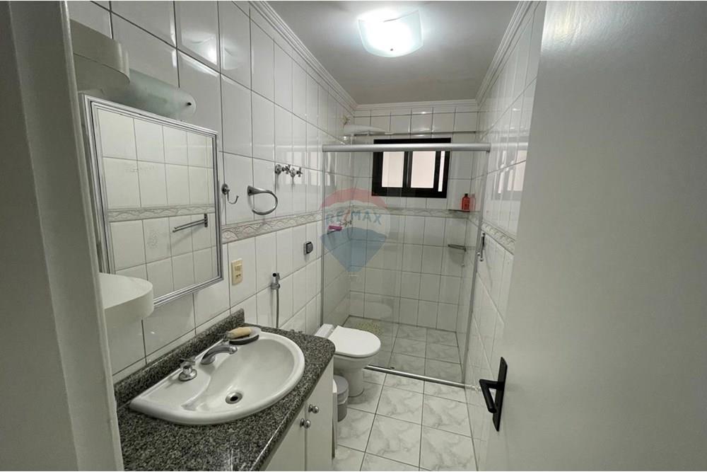 Apartamento - Venda - Guarujá , São Paulo - WhatsApp Image 2024-10-04 at 18.20.15 (36).jpeg - Banheiro - 690501004-900