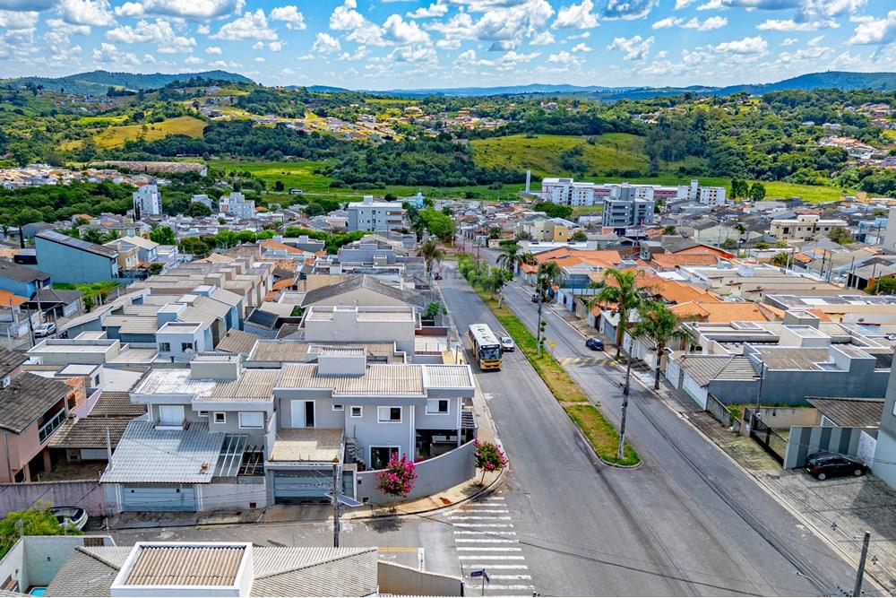 Casa - Venda - Atibaia , São Paulo - 47- Sobrado de Esquina com 3 Quartos e 3 Vagas de Garagem.jpg - 690921092-5