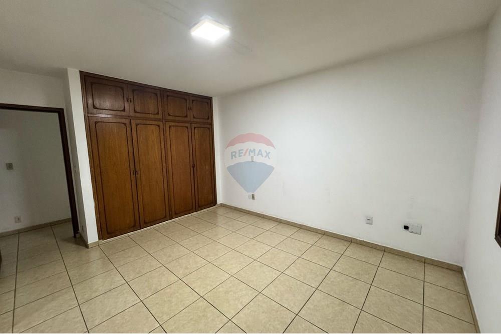 Casa Comercial - Alugar - Bragança Paulista , São Paulo - WhatsApp Image 2025-03-24 at 10.37.33 (1).jpeg - 690041127-26