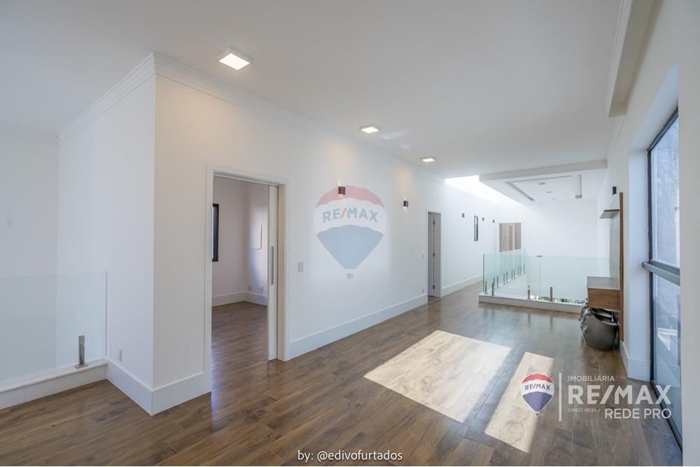 Casa de Condomínio - Alugar - Valinhos , São Paulo - EDI08934EDIVO FURTADO SILVA - RG98002306922 SSPCE - REMAX REDE PRO - 690851099-10 - RESERVA COLONIAL - ROMULO E ELISA_.jpg - 690851099-10