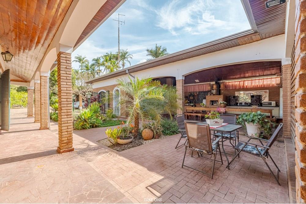 Casa - Venda - Americana , São Paulo - Casa à venda na Praia dos Namorados em Americana com acesso à represa, casa de barcos, piscina,  (47).jpg - Área Gourmet - 690231077-36