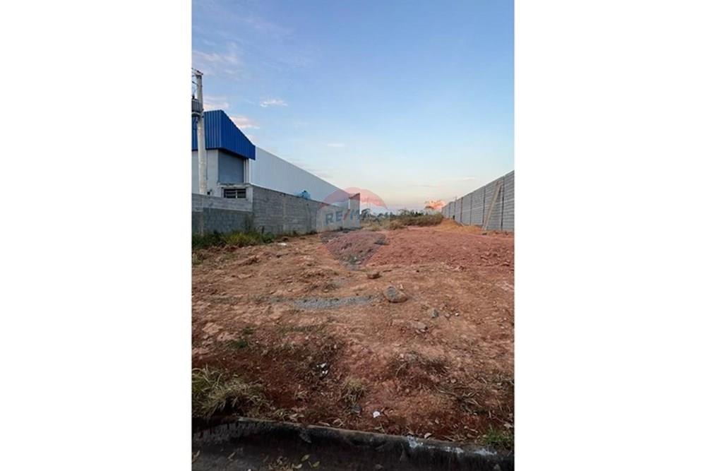 Terreno - Venda - Bragança Paulista , São Paulo - WhatsApp Image 2025-10-03 at 18.15.57 (1).jpeg - 690041104-9