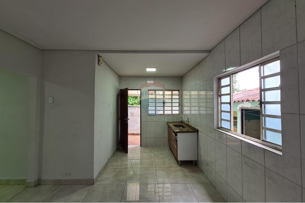 Casa Comercial - Alugar - Bragança Paulista , São Paulo - 20241122_160755.jpg - 690041041-34