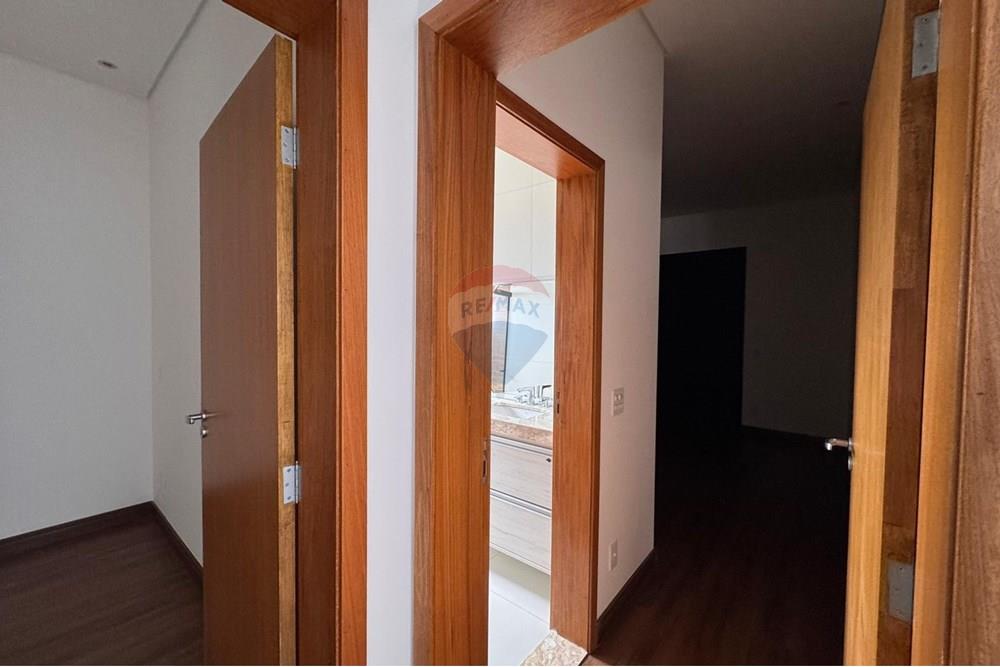 Casa de Condomínio - Alugar - Bragança Paulista , São Paulo - WhatsApp Image 2025-10-06 at 12.20.52 (4).jpeg - 690041052-113