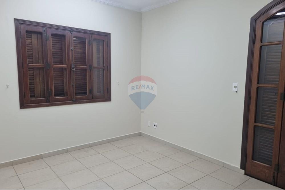 Casa Comercial - Alugar - Bragança Paulista , São Paulo - Imagem do WhatsApp de 2025-02-27 à(s) 16.37.57_89969bd5.jpg - 690041051-34