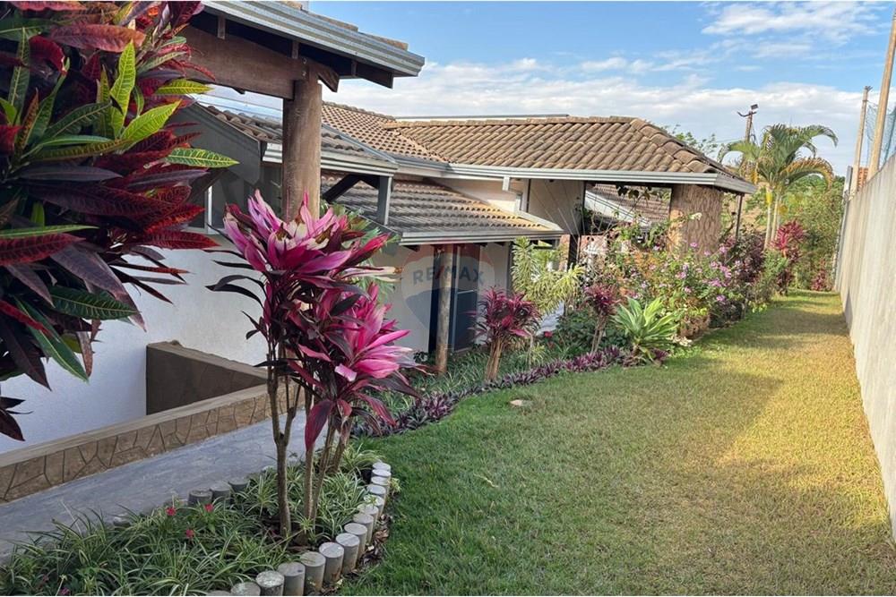 Casa - Venda - Américo Brasiliense , São Paulo - WhatsApp Image 2025-09-10 at 12.48.21 (1).jpeg - 690151093-2