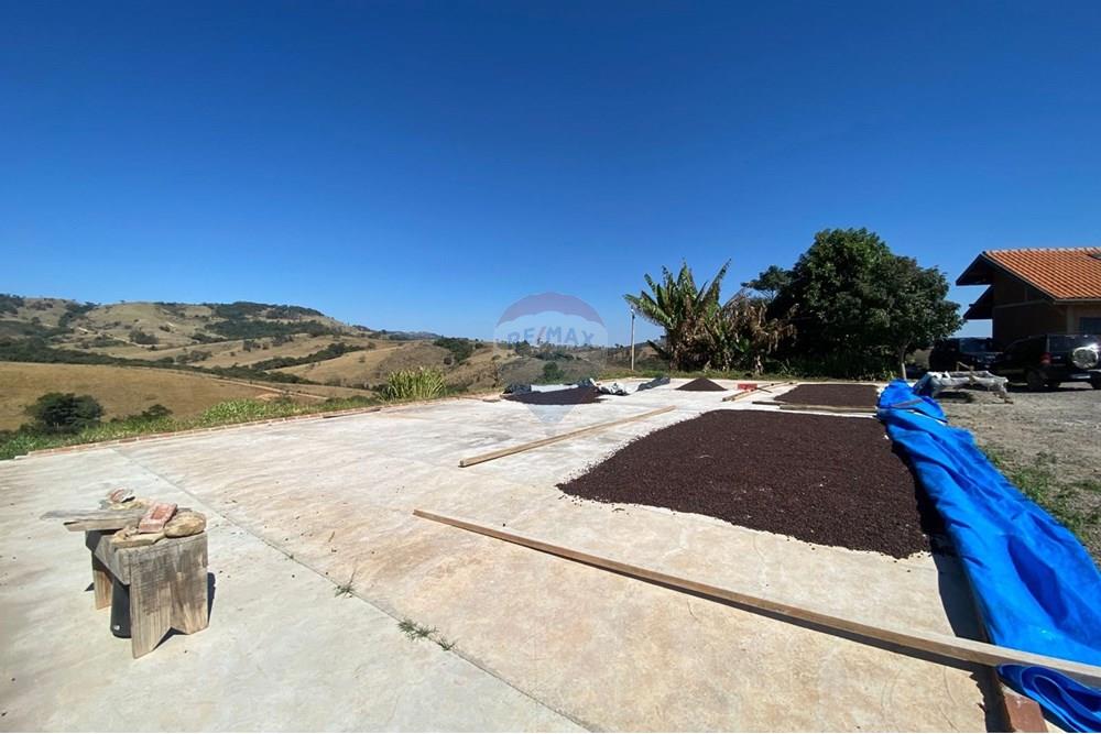 Chácara / Sítio / Fazenda - Venda - Monte Sião , Minas Gerais - WhatsApp Image 2025-07-18 at 18.06.46 (3).jpeg - Jardim Externo - 690291077-219