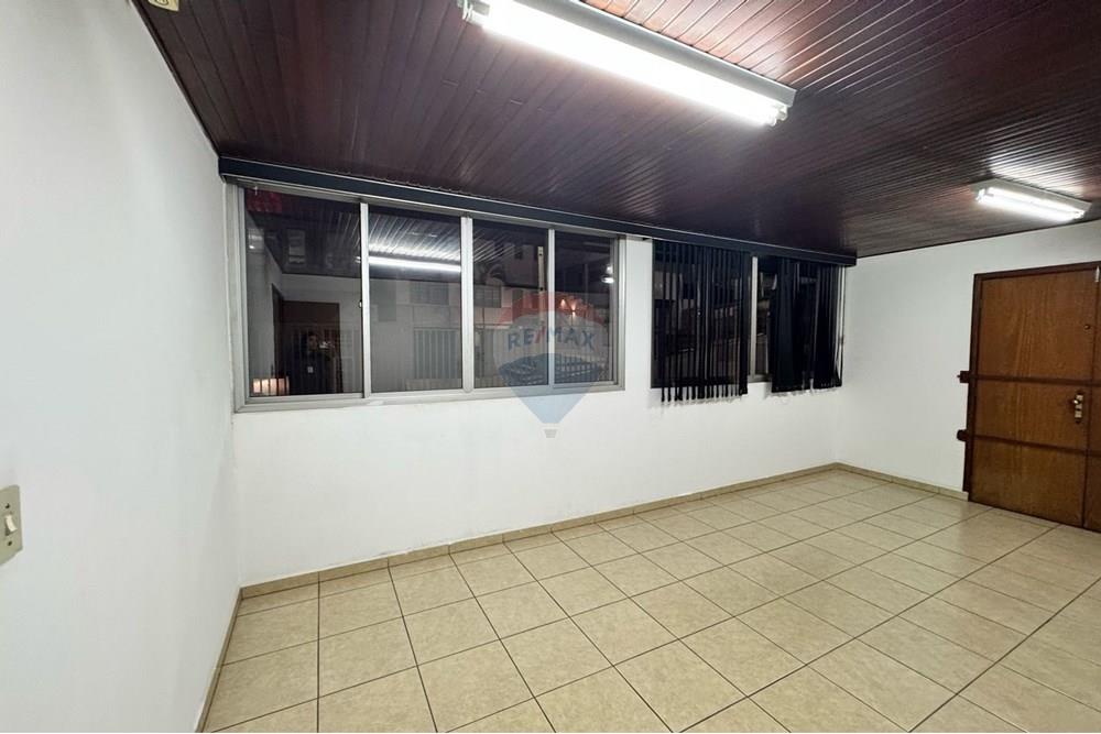 Casa Comercial - Alugar - Bragança Paulista , São Paulo - WhatsApp Image 2025-03-24 at 10.37.34 (3).jpeg - 690041127-26