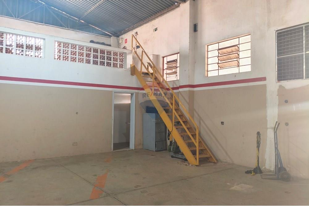 Galpão - Alugar - Mogi Mirim , São Paulo - MVIMG_20251009_134543~2.jpg - 690751092-20