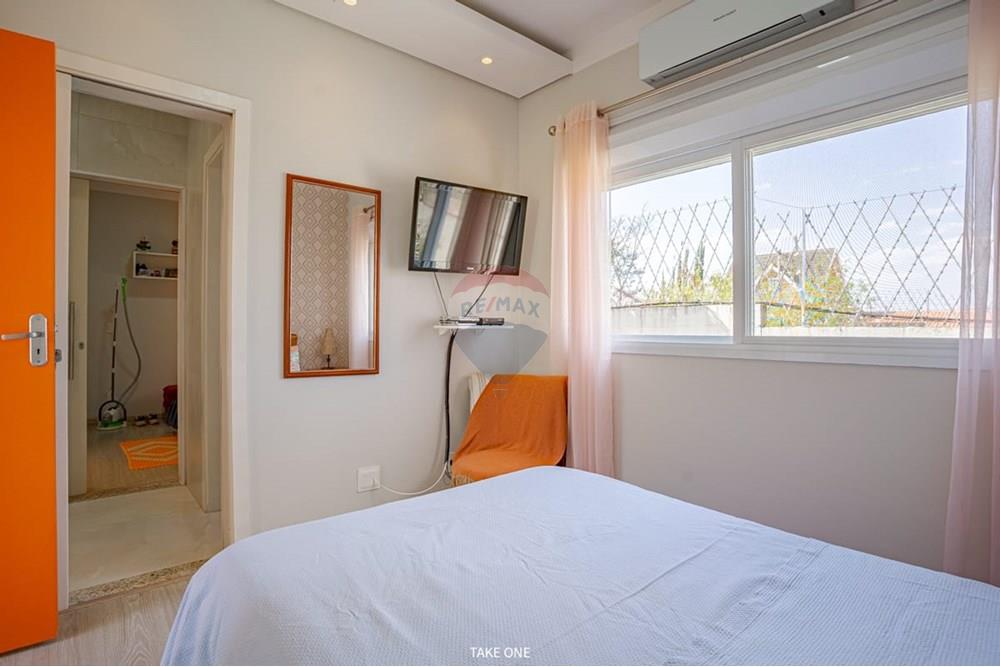 Casa de Condomínio - Venda - Valinhos , São Paulo - Imagem do WhatsApp de 2025-07-22 à(s) 12.03.01_992d1eeb.jpg - Quarto de família - 690491054-12