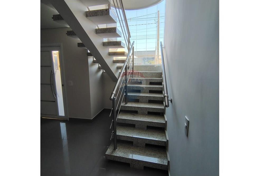 Casa de Condomínio - Alugar - Paulínia , São Paulo - escada 1.jpeg - 690511223-53
