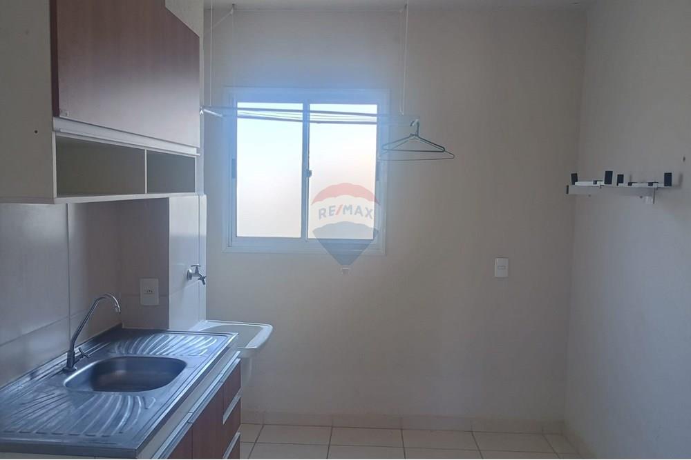 Casa à venda com 2 quartos, 45m² - Foto 11