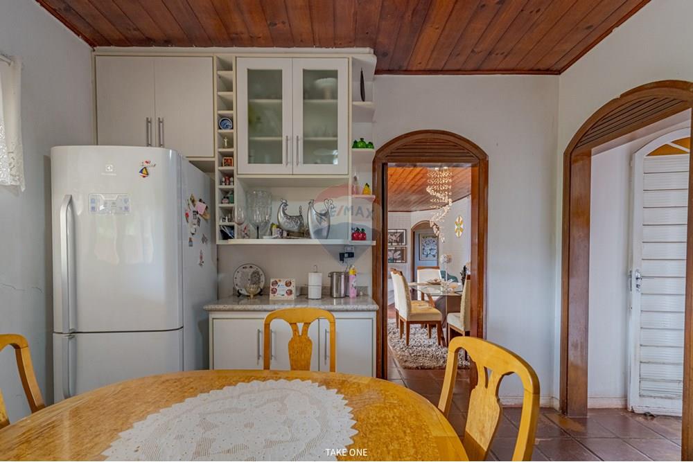 Casa - Venda - Americana , São Paulo - Casa à venda na Praia dos Namorados em Americana com acesso à represa, casa de barcos, piscina,  (19).jpg - Cozinha - 690231077-36