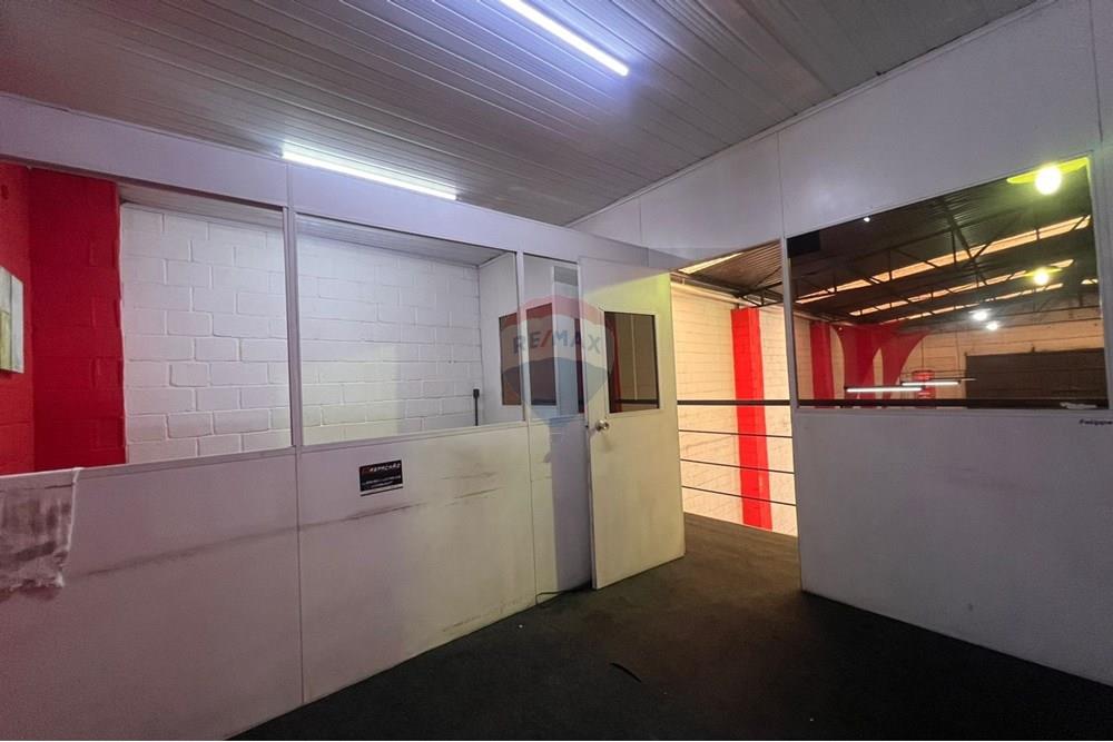 Galpão - Alugar - Bragança Paulista , São Paulo - WhatsApp Image 2025-10-03 at 11.09.38.jpeg - 690041104-6