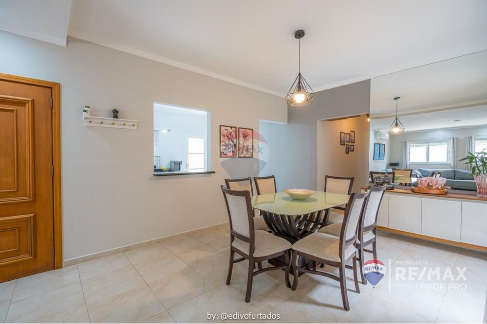 Casa - Venda - Valinhos , São Paulo - EDI09670EDIVO FURTADO SILVA - RG98002306022 SSPCE - CLAUDETE CAIM - PARQUE DAS COLINAS - REMAX REDE PRO - 690851008-547.jpg - 690851008-547