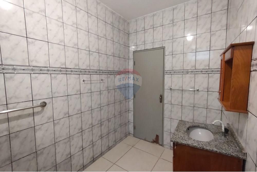 Casa à venda com 3 quartos, 324m² - Foto 37
