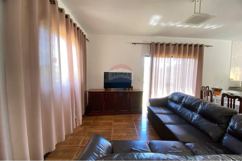 Chácara / Sítio / Fazenda - Venda - Lindóia , São Paulo - Sala dois ambientes - Sala em L - 690291077-223