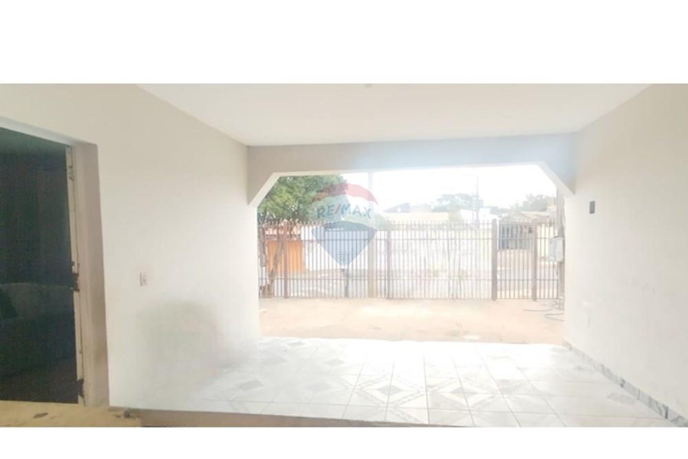 Casa - Venda - Sumaré , São Paulo - Garagem vista da cozinha.jpg - 690511256-1