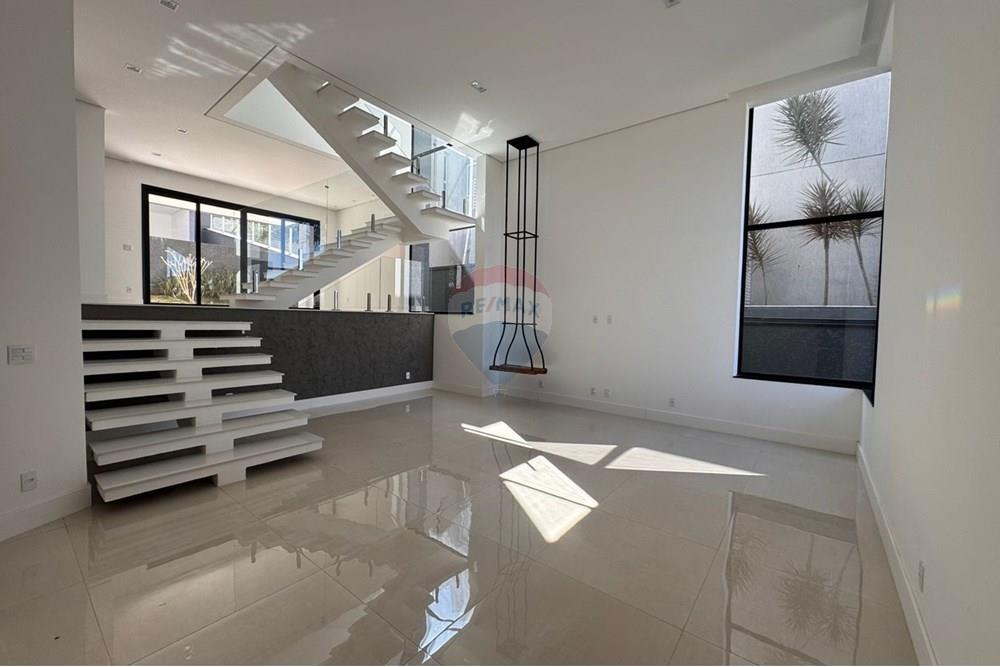 Casa de Condomínio - Alugar - Bragança Paulista , São Paulo - WhatsApp Image 2025-06-03 at 13.41.25 (1).jpeg - 690041052-94