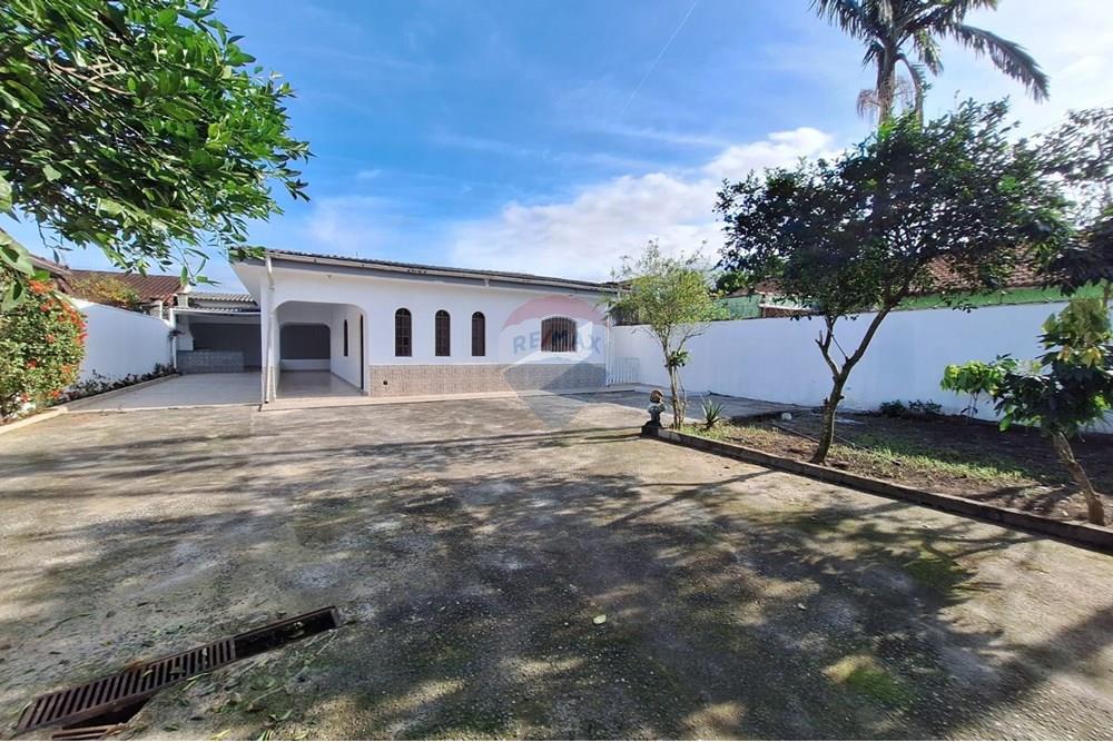 Casa - Venda - Bertioga , São Paulo - casa-com-3-quartos-a-venda-no-centro-bertioga-remaxvistalinda-690341014-15-corretora-paulajacometti-foto3.jpeg - 690341014-15