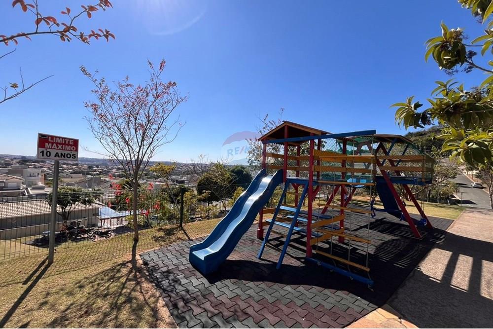 Casa de Condomínio - Venda - Valinhos , São Paulo - 51ffd425-4a12-48ff-aa02-fc7077bd48c8.jpg - 690621048-47