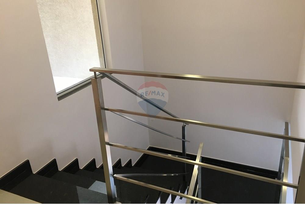 Casa - Alugar - Atibaia , São Paulo - escada4.JPG - 690921050-57