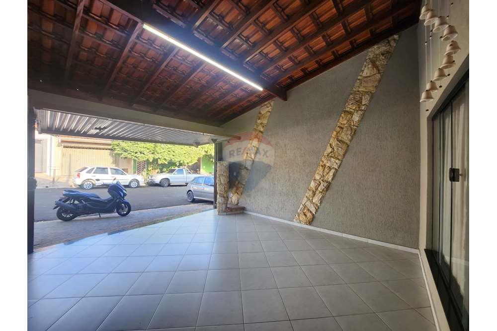 Casa à venda com 2 quartos, 117m² - Foto 5